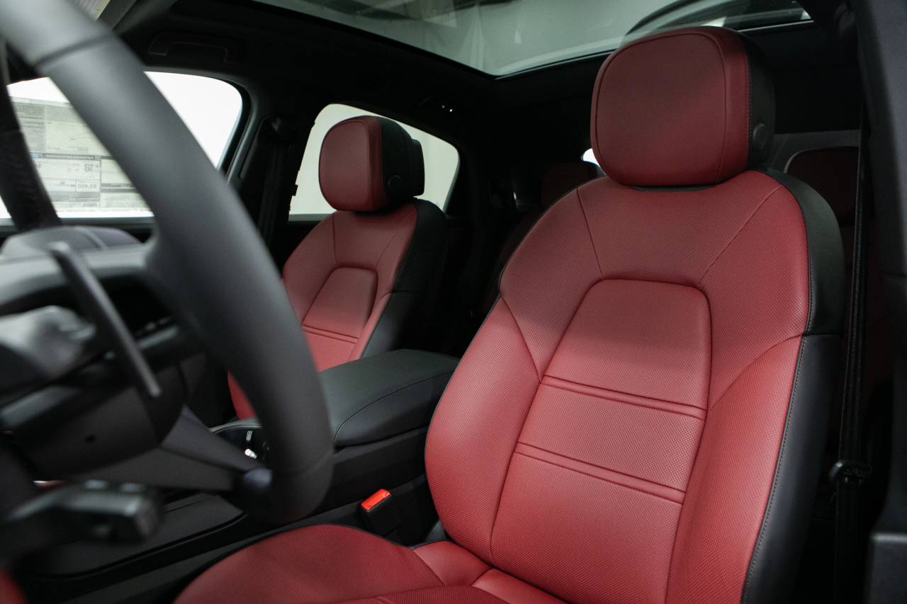 Thumbnail: 2026 Porsche  - 5