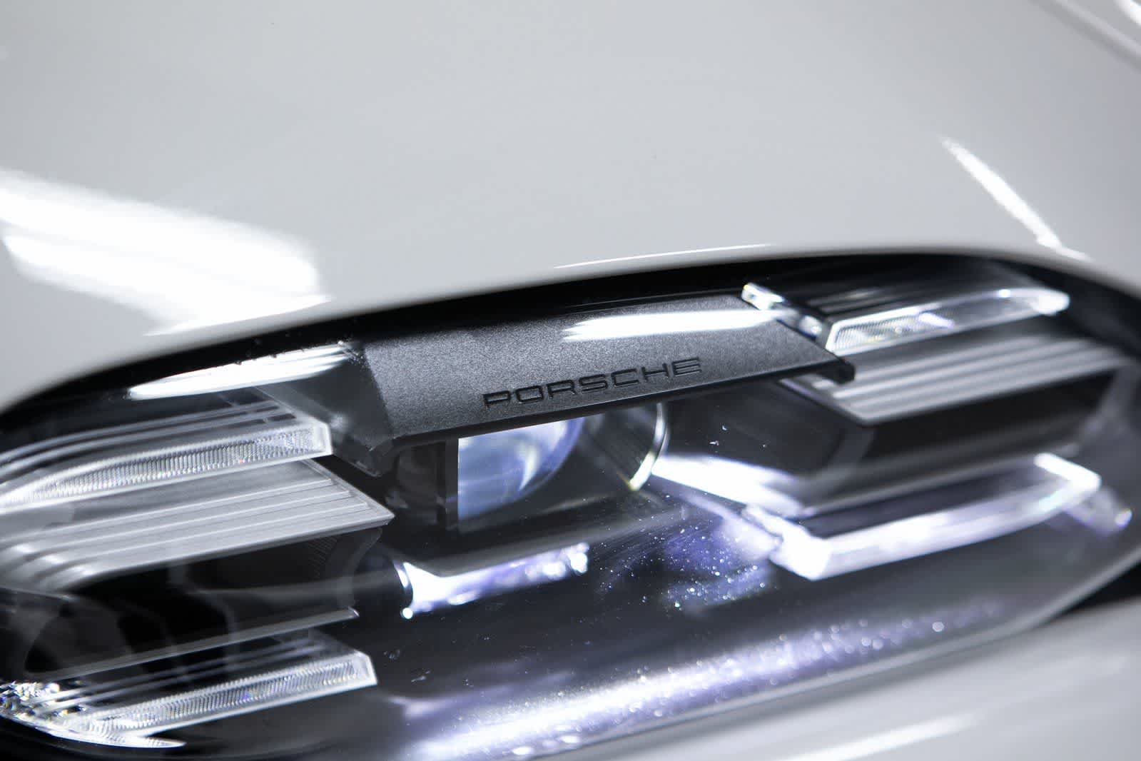 Thumbnail: 2024 Porsche Taycan - 33