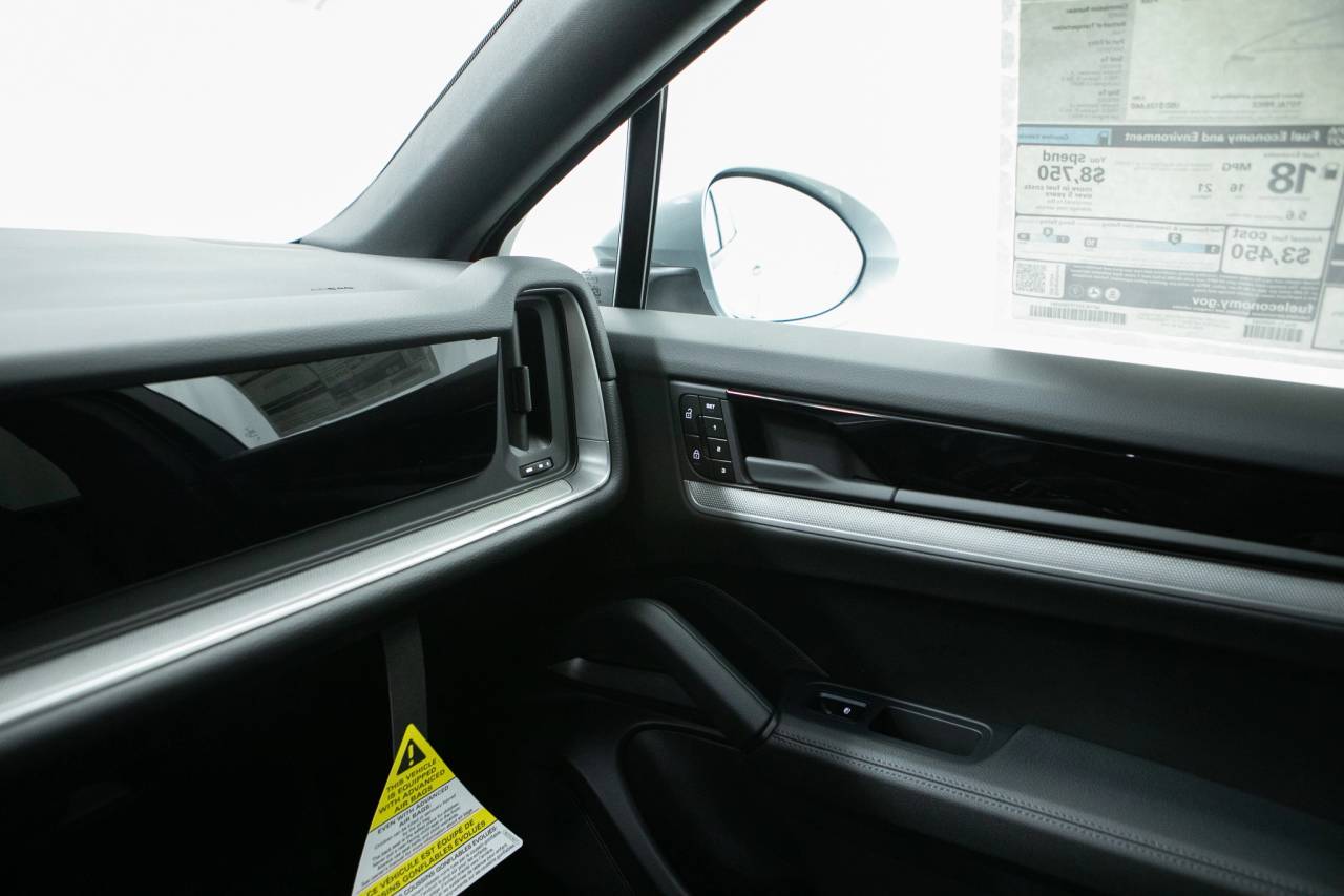 Thumbnail: 2026 Porsche  - 31