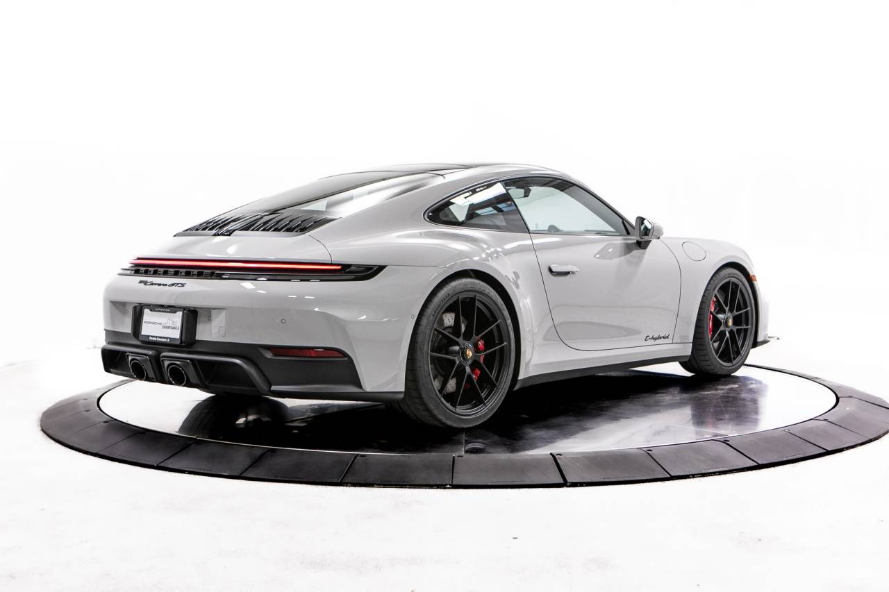 Thumbnail: 2026 Porsche 911 - 7