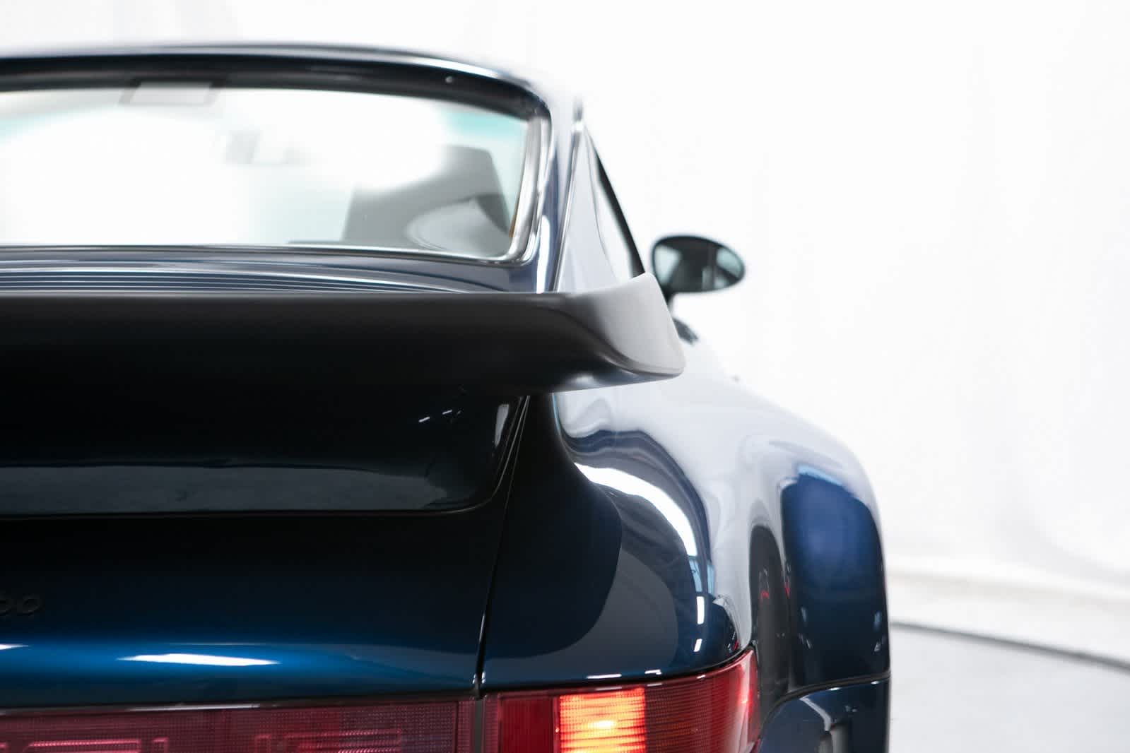 Thumbnail: 1992 Porsche 911 - 34