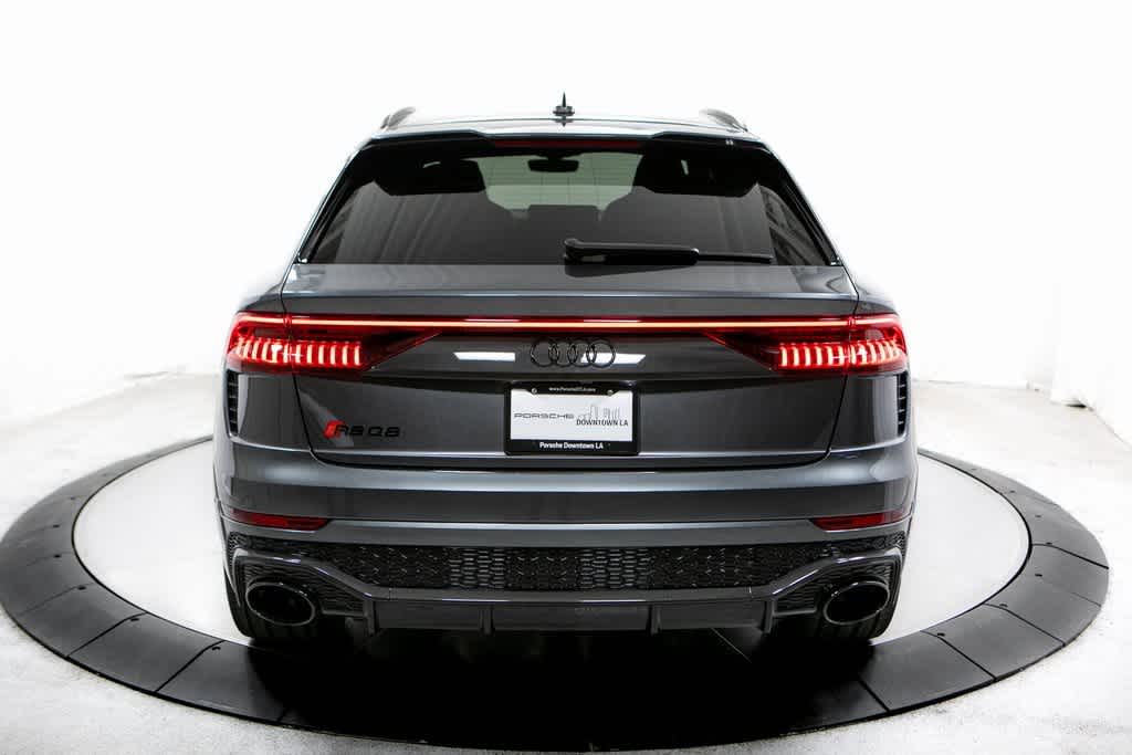 Thumbnail: 2023 Audi RS Q8 - 6