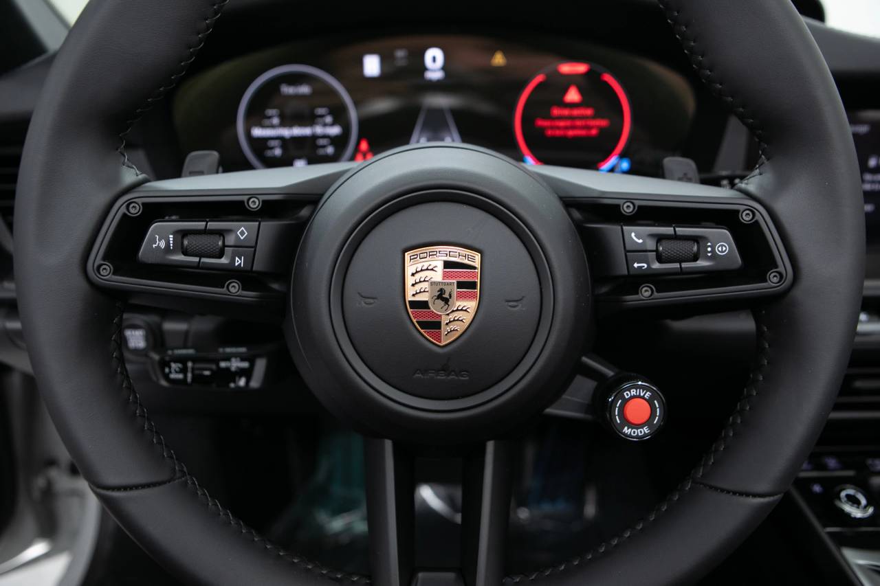 Thumbnail: 2026 Porsche 911 - 17