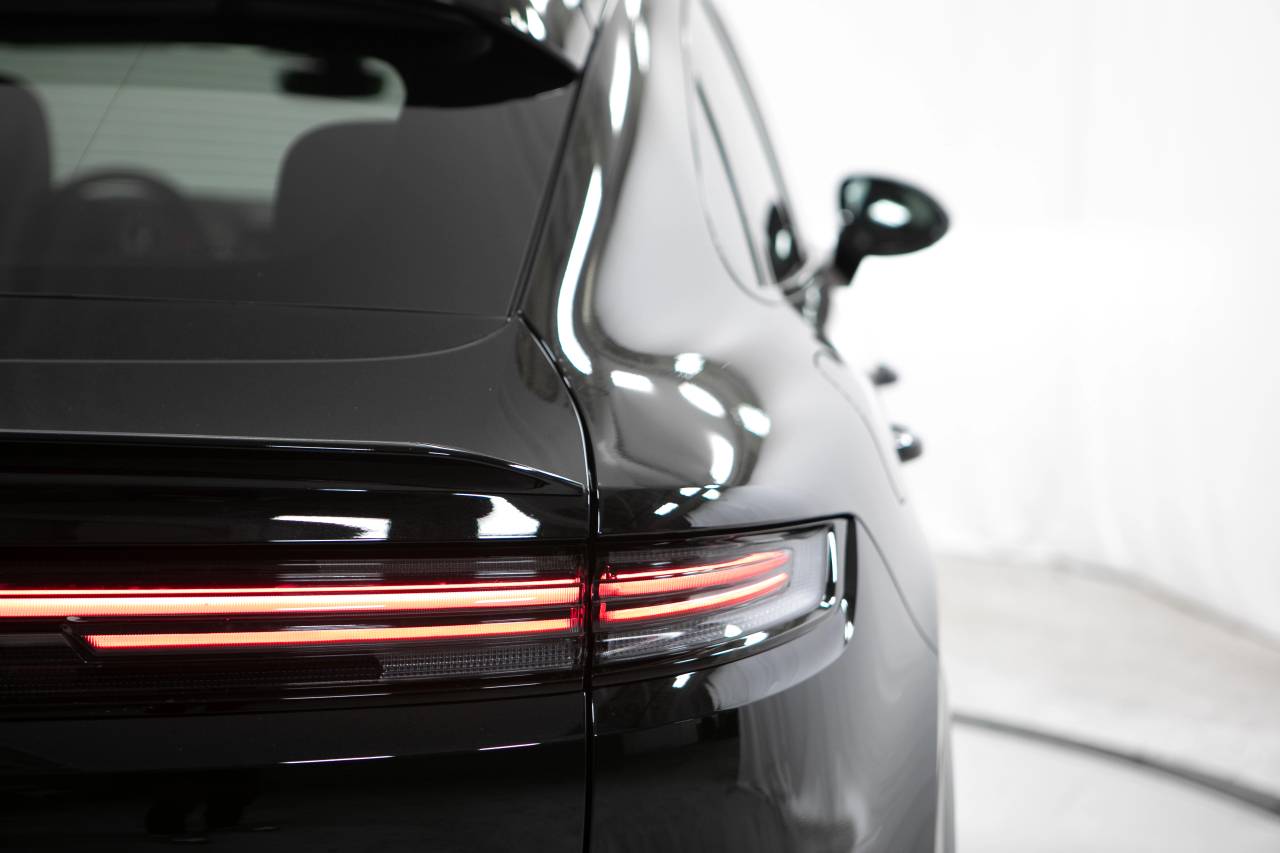 Thumbnail: 2025 Porsche  - 18