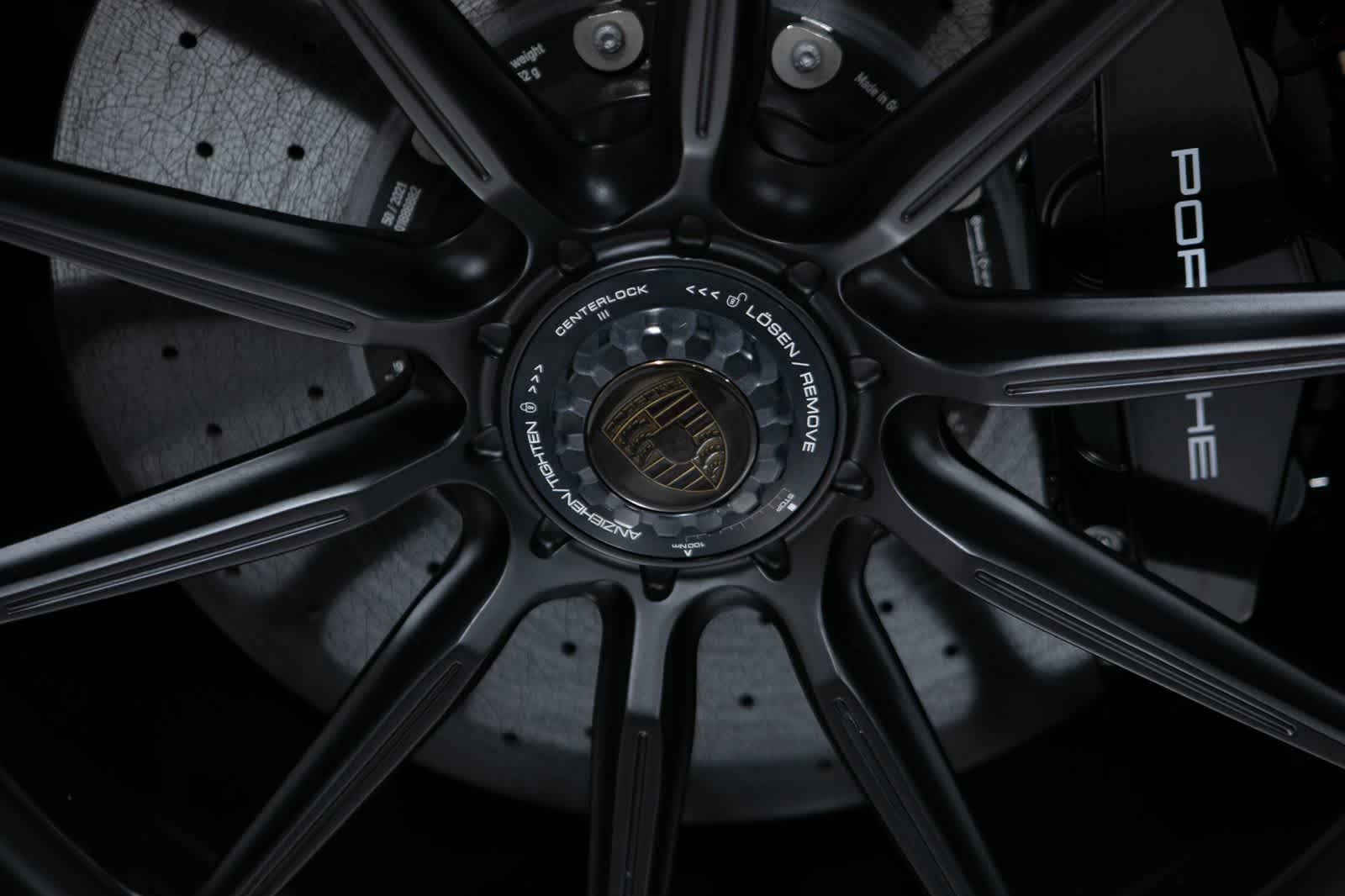 Thumbnail: 2022 Porsche 911 - 11