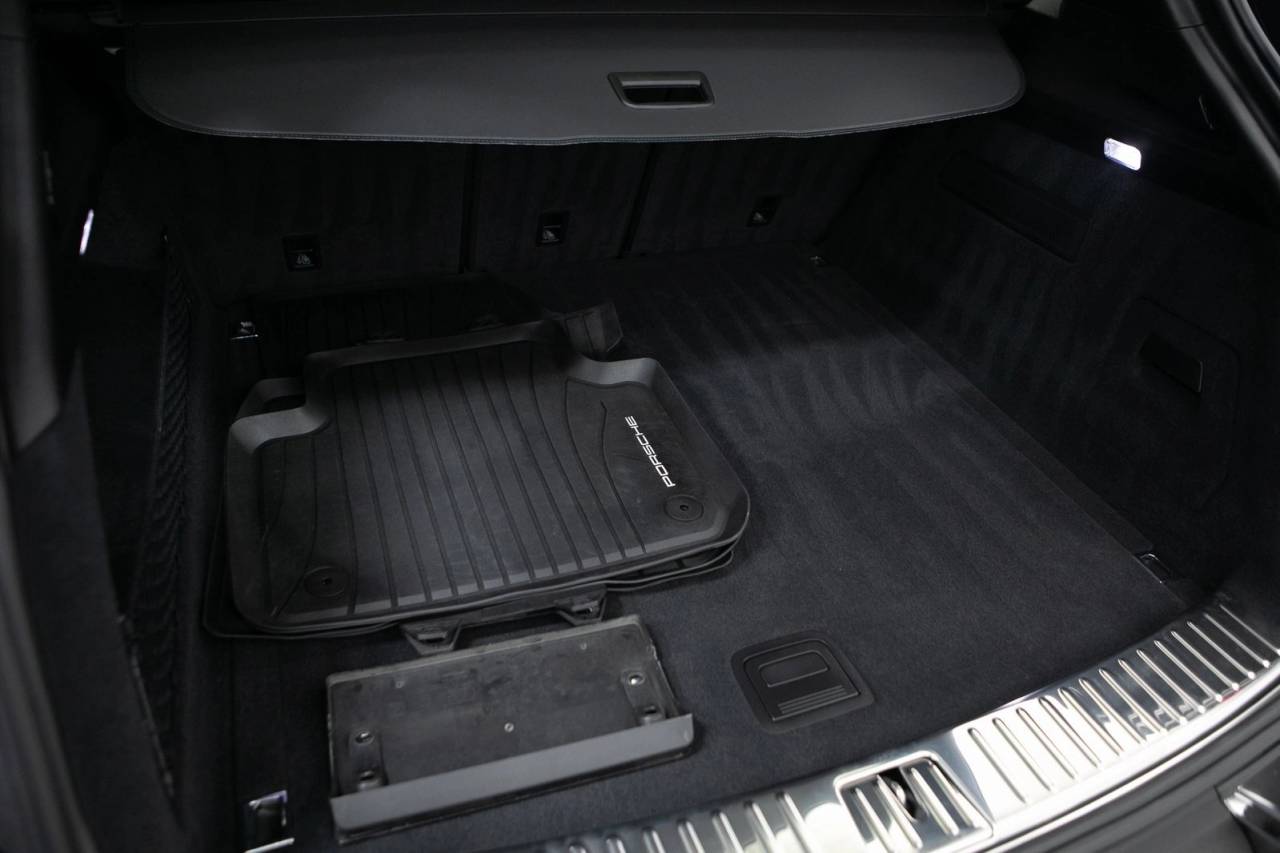 Thumbnail: 2026 Porsche Cayenne - 37