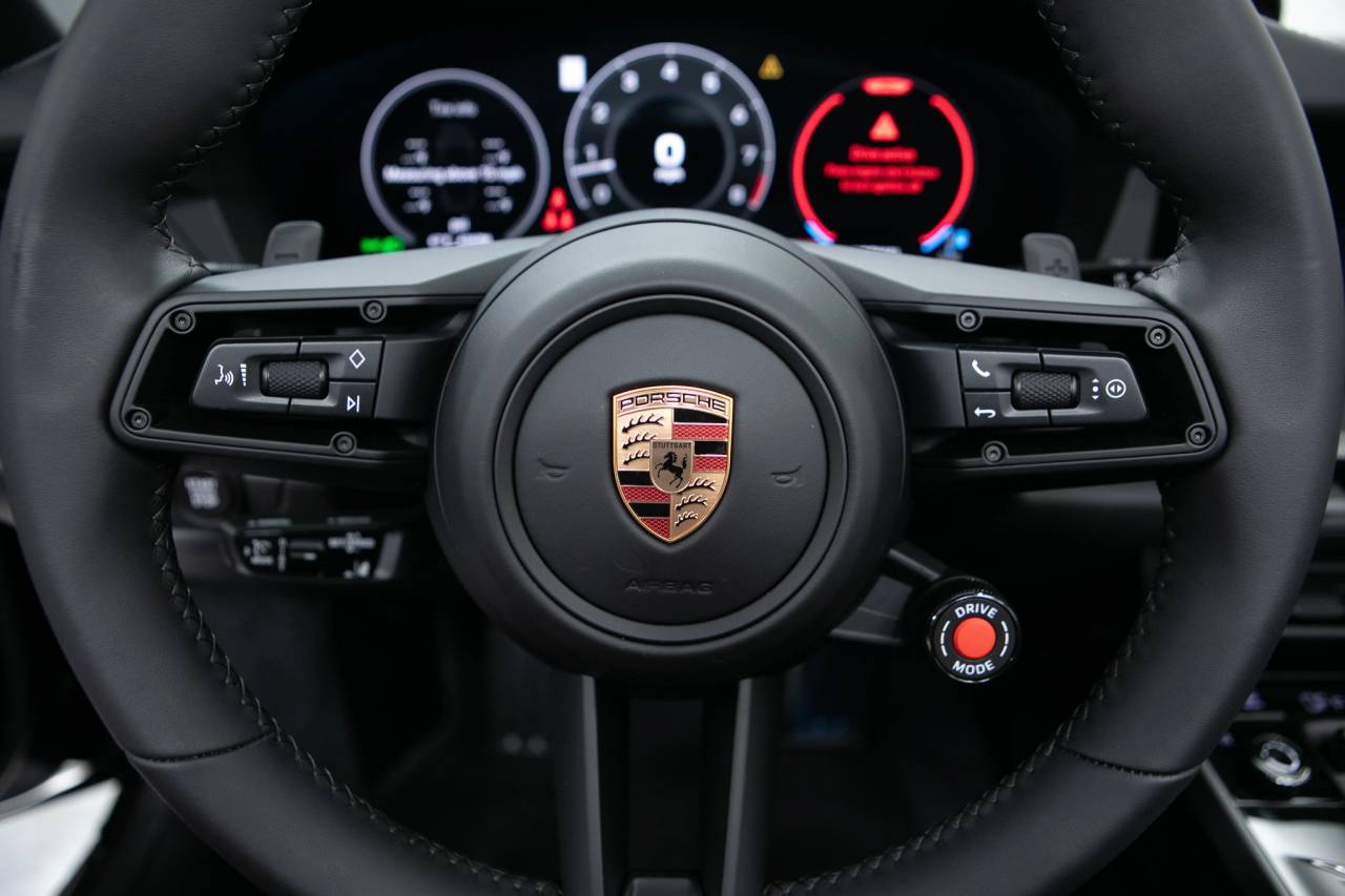 Thumbnail: 2026 Porsche 911 - 20