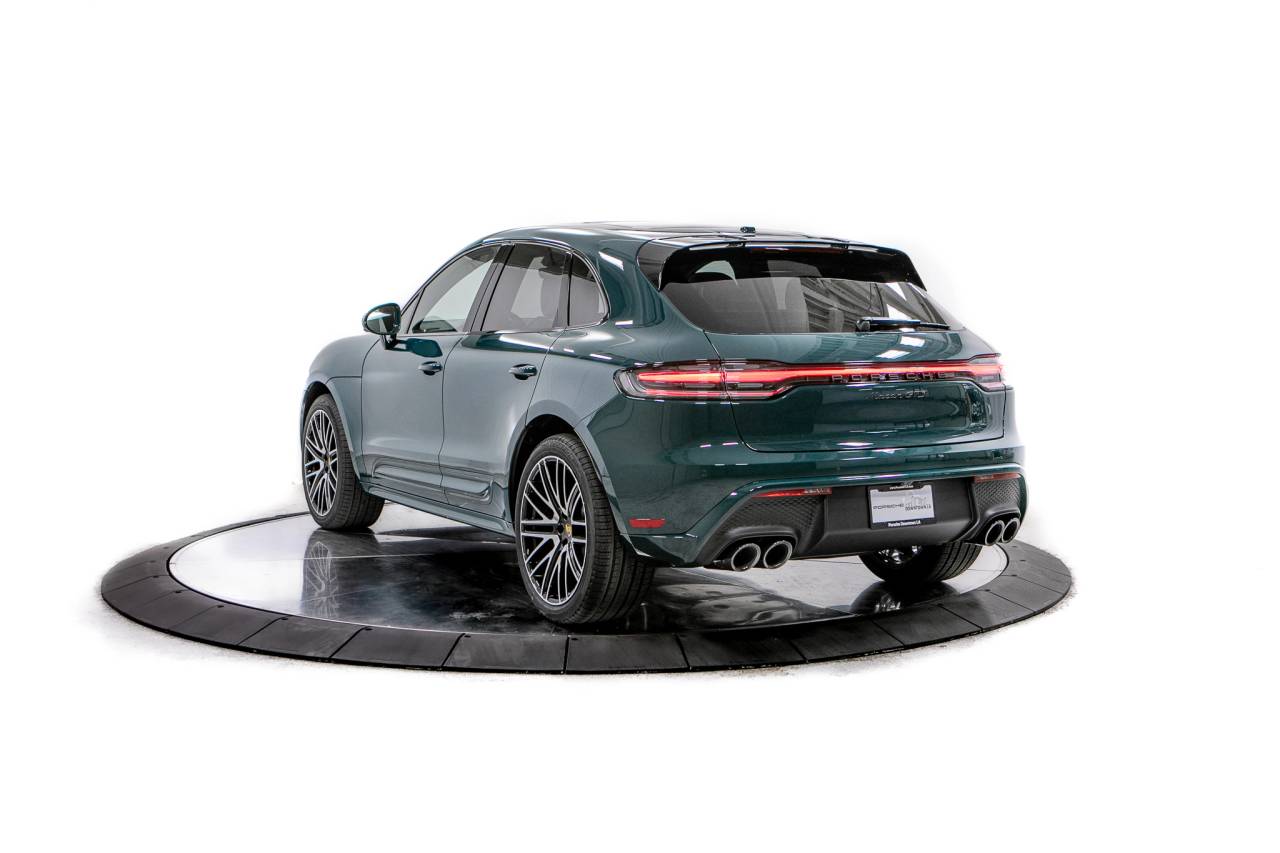 Thumbnail: 2026 Porsche Macan - 3