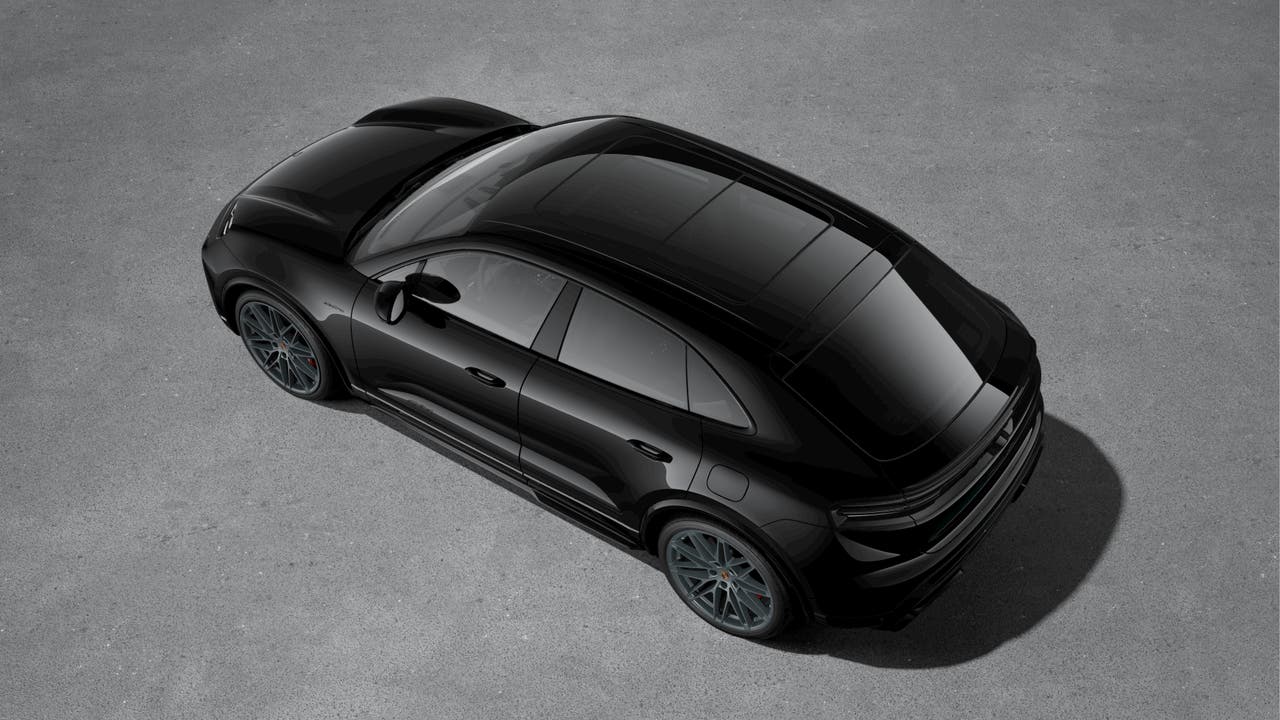 Thumbnail: 2026 Porsche Macan - 4