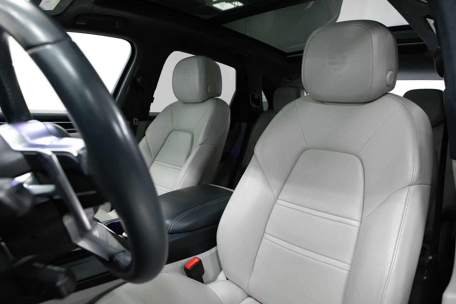 Thumbnail: 2023 Porsche Cayenne - 5