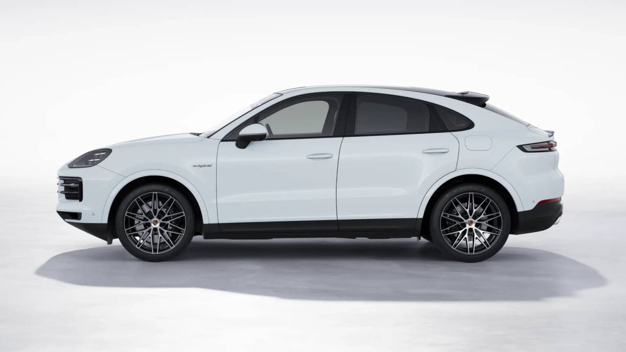 2026 Porsche Cayenne E-Hybrid Coupe photo 2
