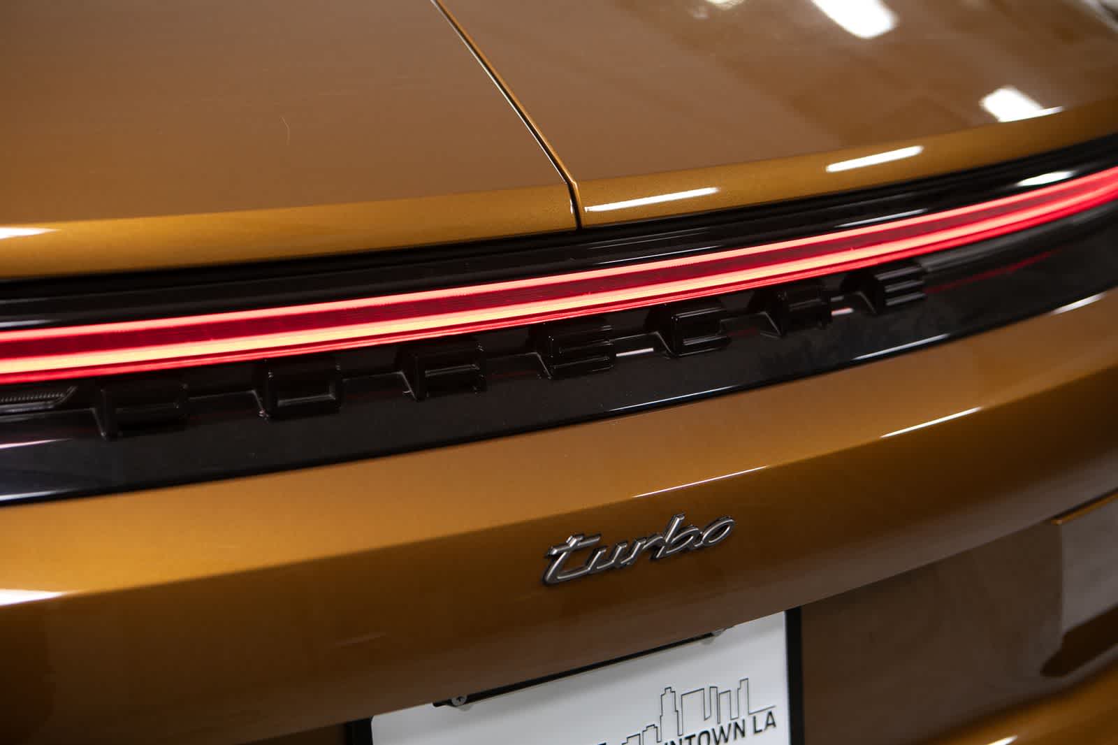 Thumbnail: 2025 Porsche Panamera - 19