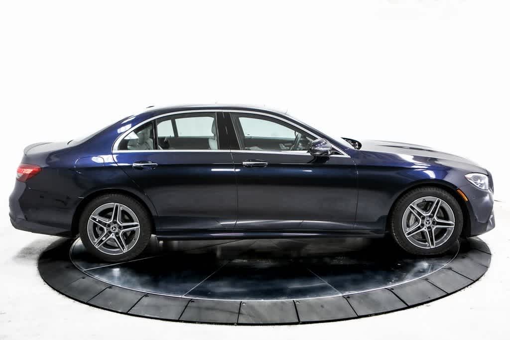 Thumbnail: 2022 Mercedes-Benz E-Class - 8