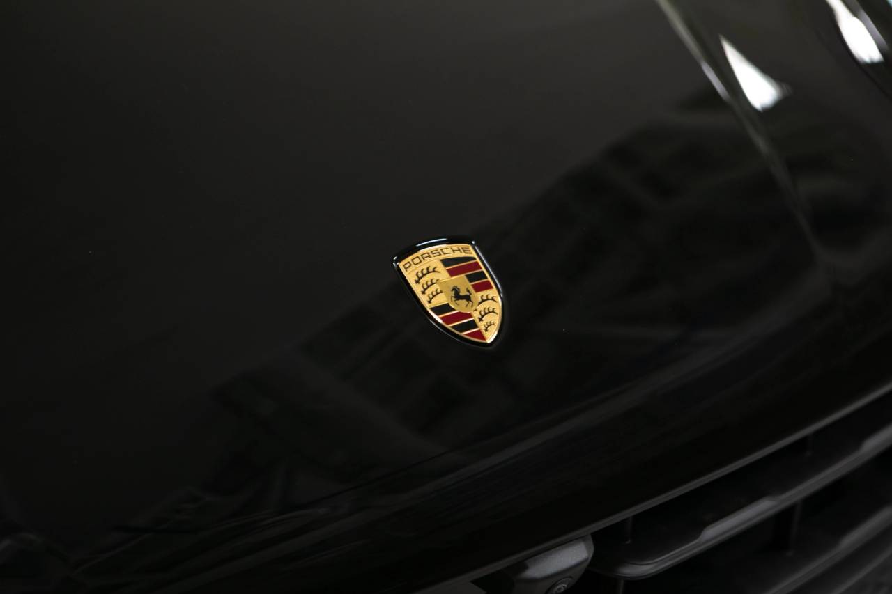 Thumbnail: 2026 Porsche Macan - 14