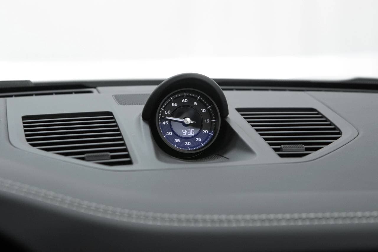 Thumbnail: 2026 Porsche 911 - 34