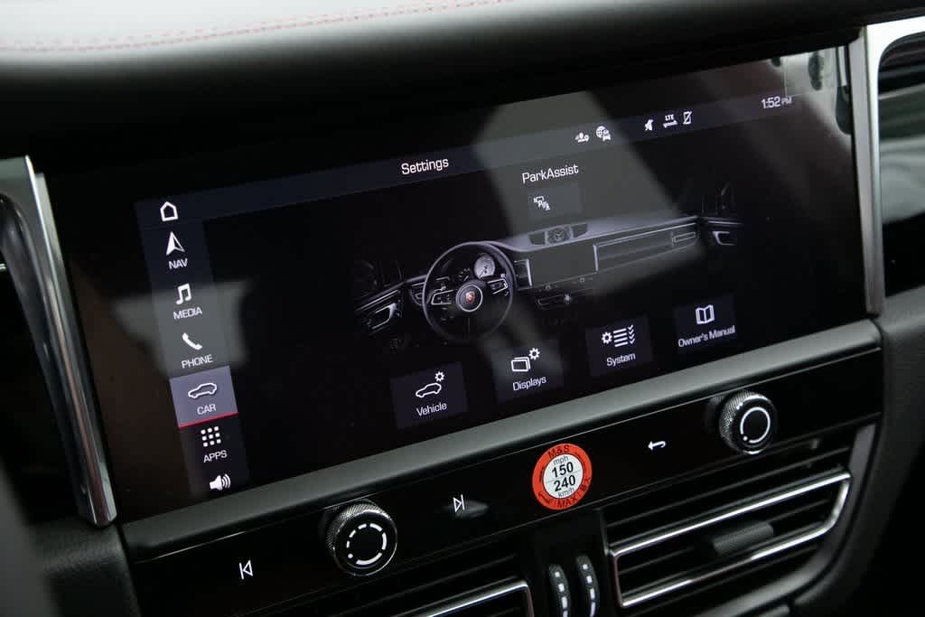 Thumbnail: 2025 Porsche Macan - 15