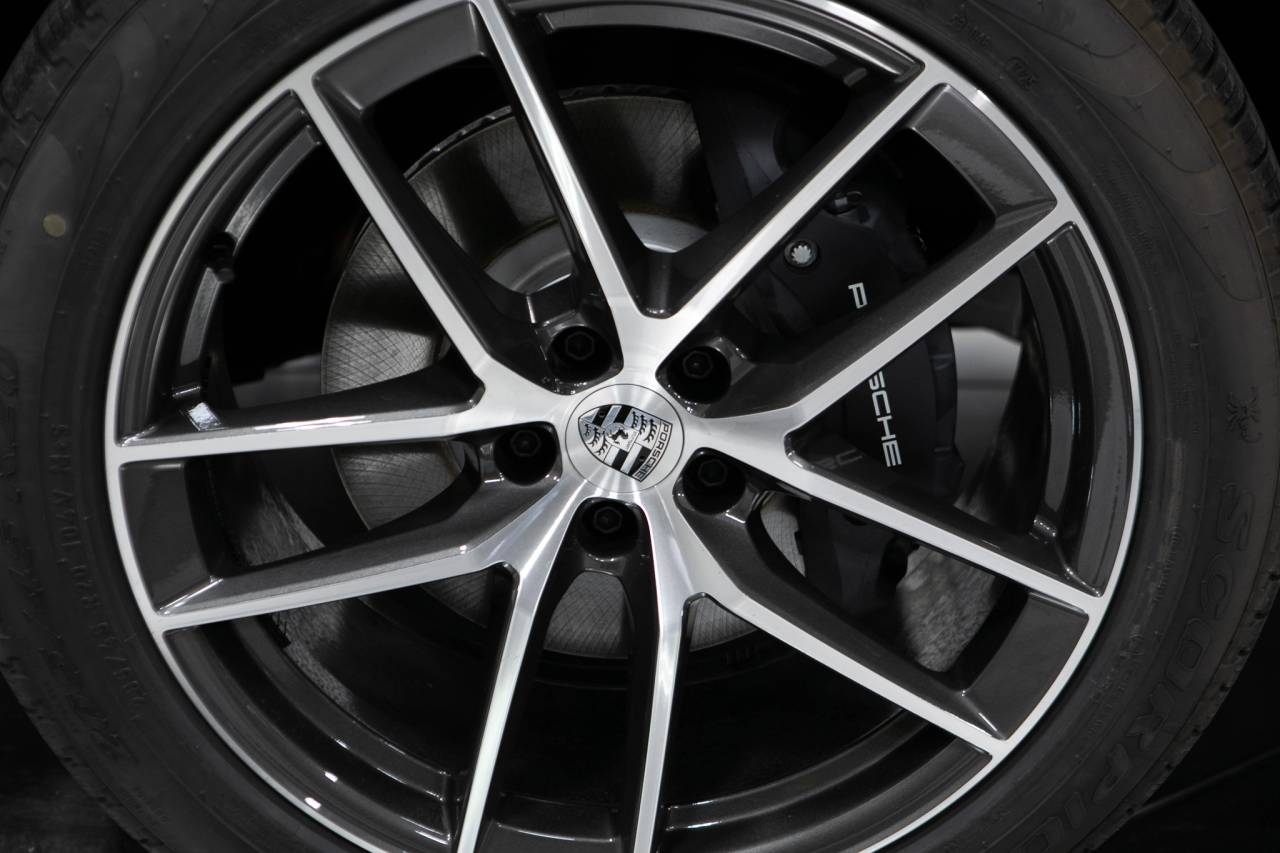 Thumbnail: 2026 Porsche Macan - 11