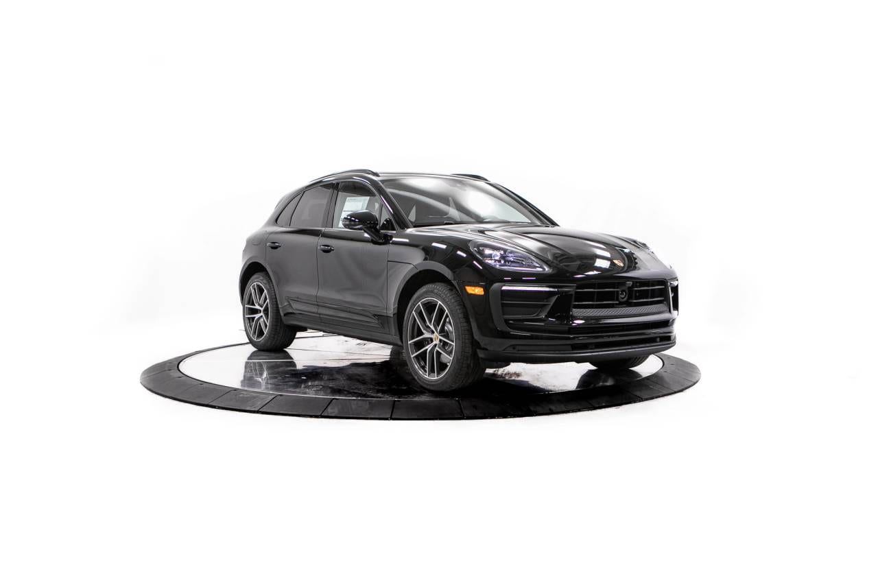 Thumbnail: 2026 Porsche Macan - 9