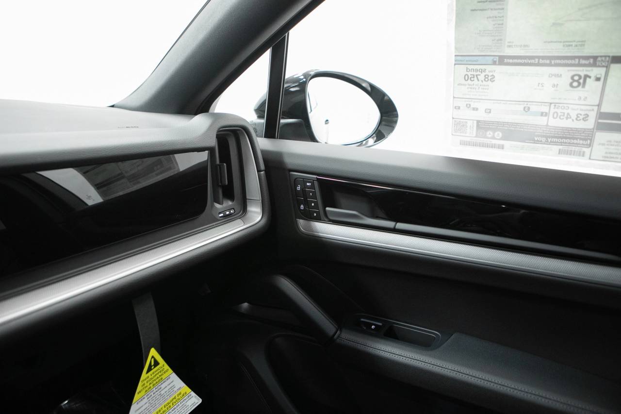 Thumbnail: 2026 Porsche  - 34