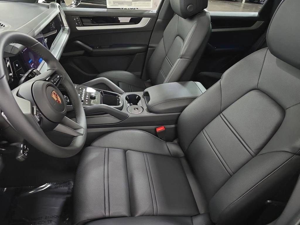 Thumbnail: 2026 Porsche Cayenne - 5