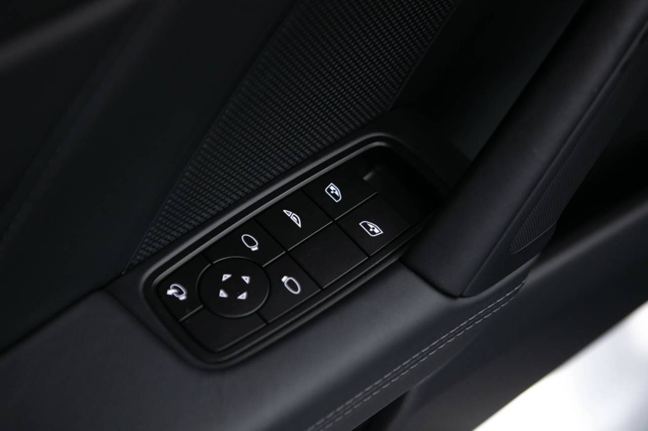 Thumbnail: 2026 Porsche 911 - 26