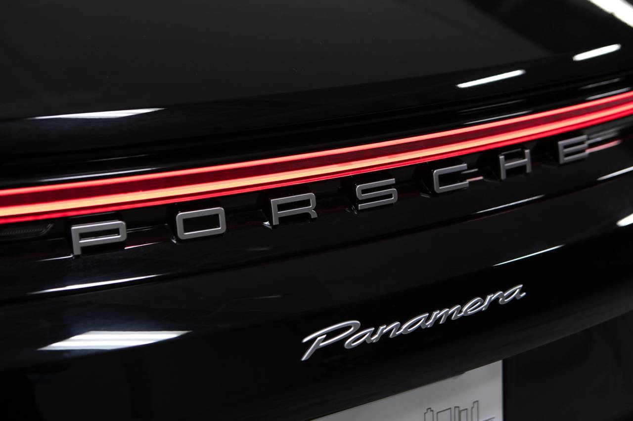 Thumbnail: 2026 Porsche Panamera - 16
