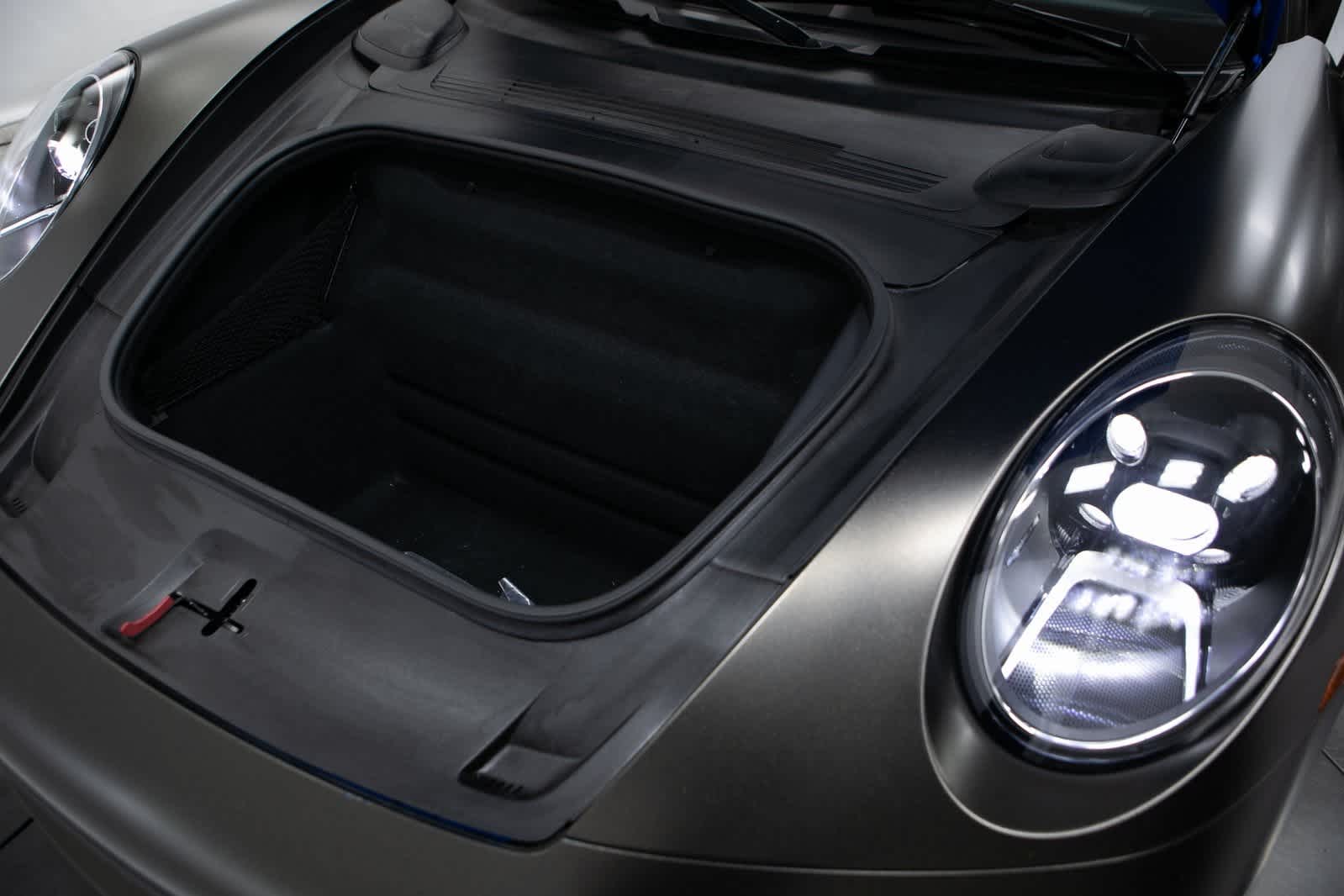 Thumbnail: 2022 Porsche 911 - 30