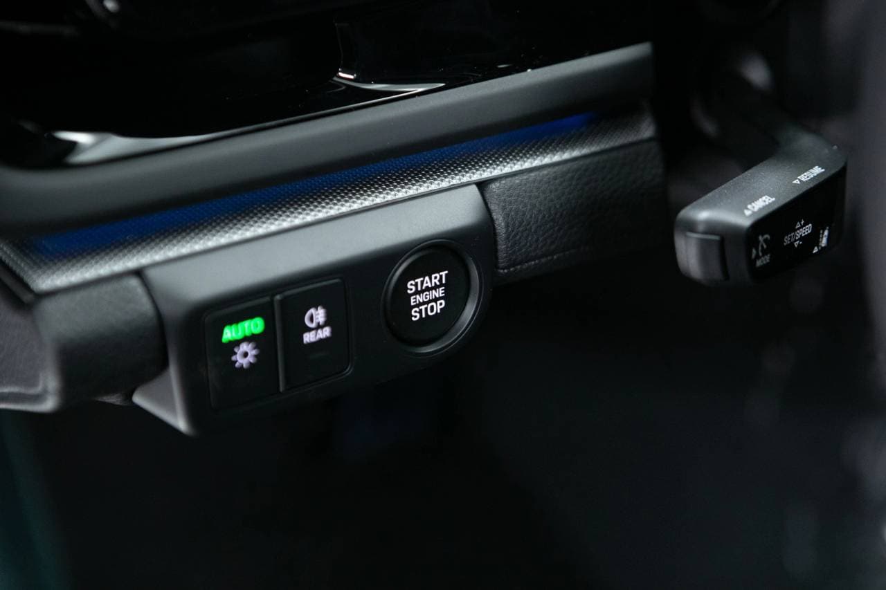 Thumbnail: 2026 Porsche Panamera - 27