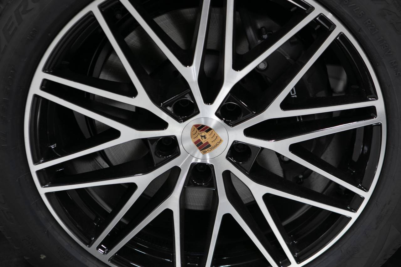 Thumbnail: 2026 Porsche  - 11