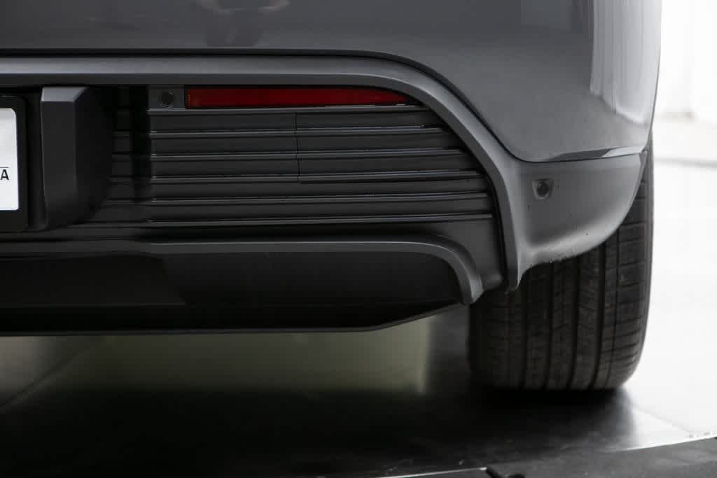 Thumbnail: 2025 Porsche Macan - 37