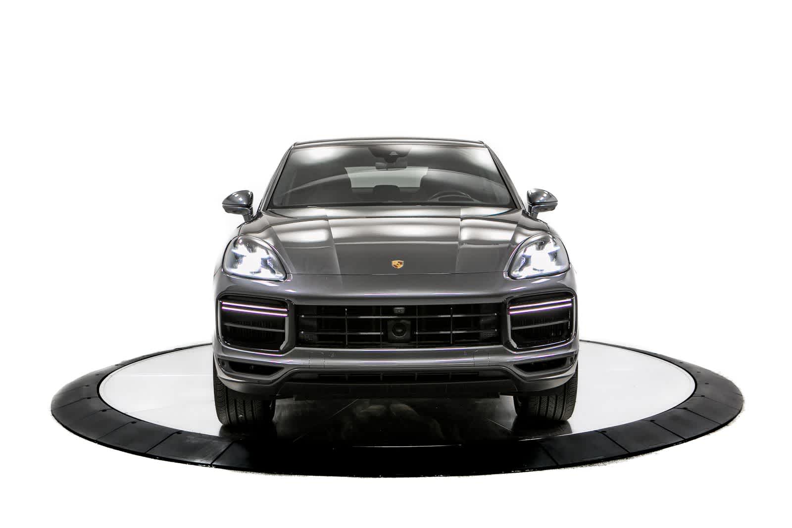 Thumbnail: 2022 Porsche Cayenne - 10