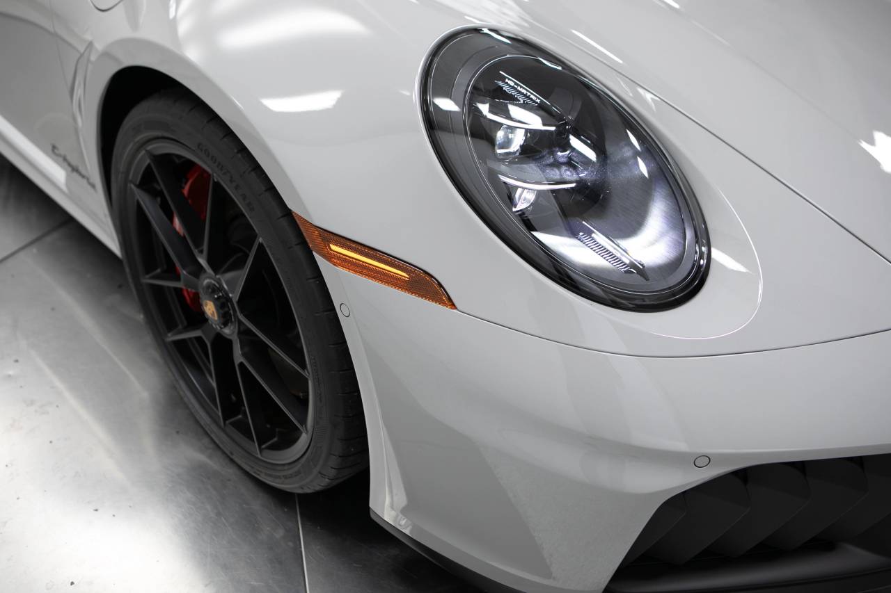 Thumbnail: 2026 Porsche 911 - 12