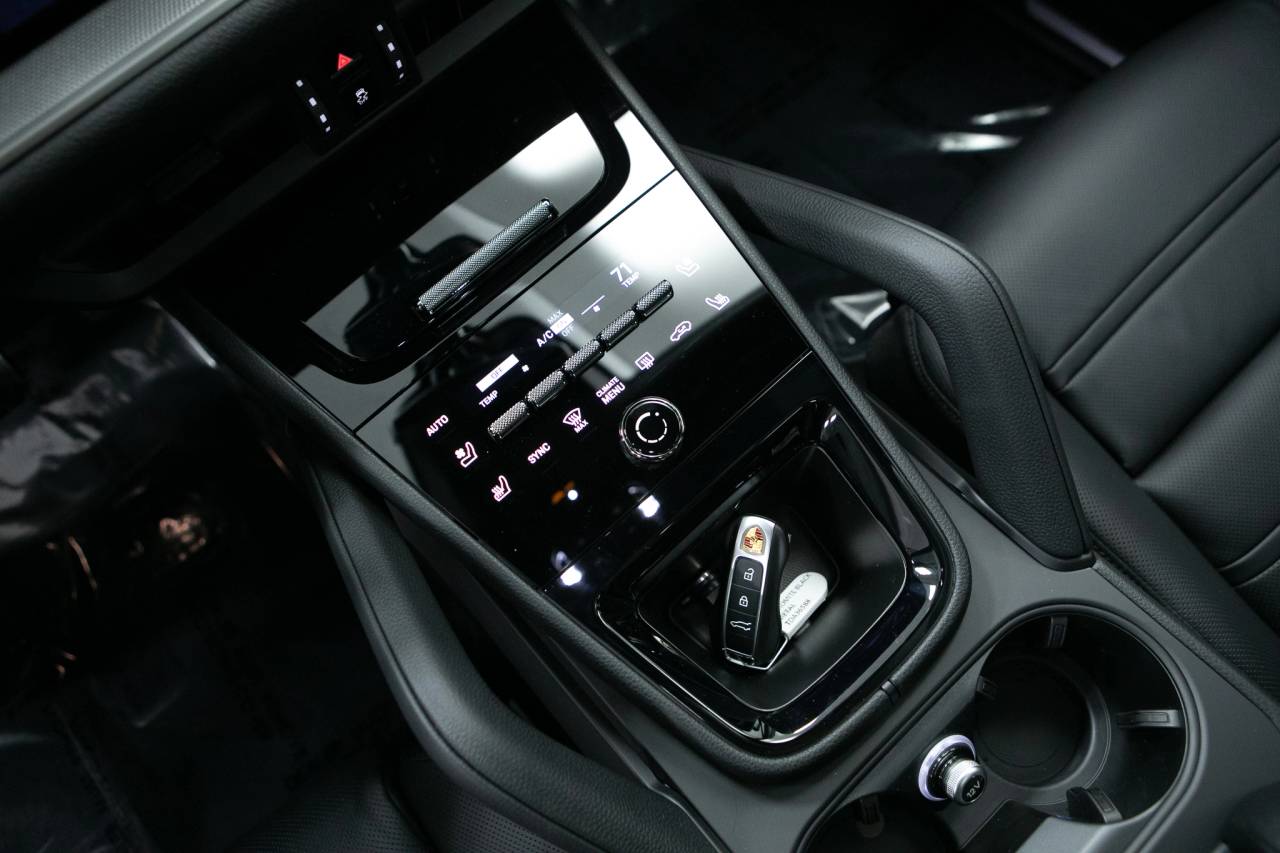 Thumbnail: 2026 Porsche  - 29