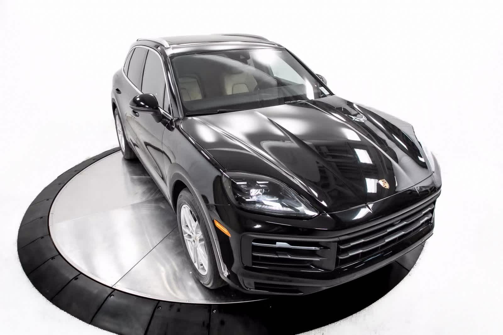 Thumbnail: 2025 Porsche Cayenne - 39