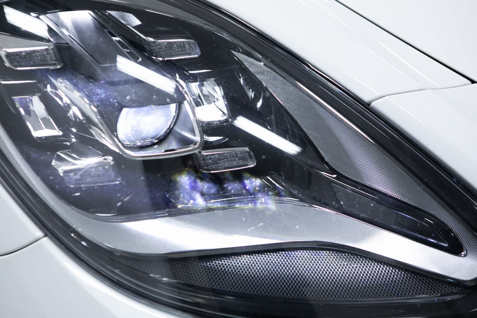 Thumbnail: 2023 Porsche Panamera - 32