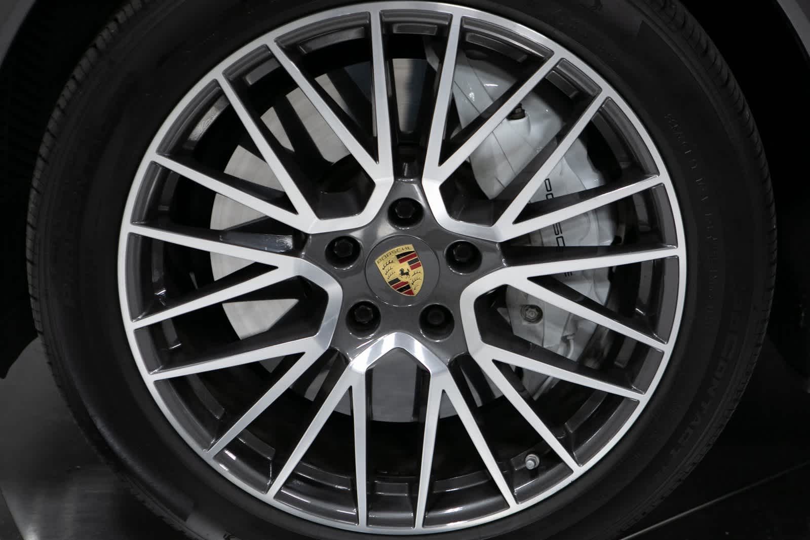 Thumbnail: 2022 Porsche Cayenne - 11