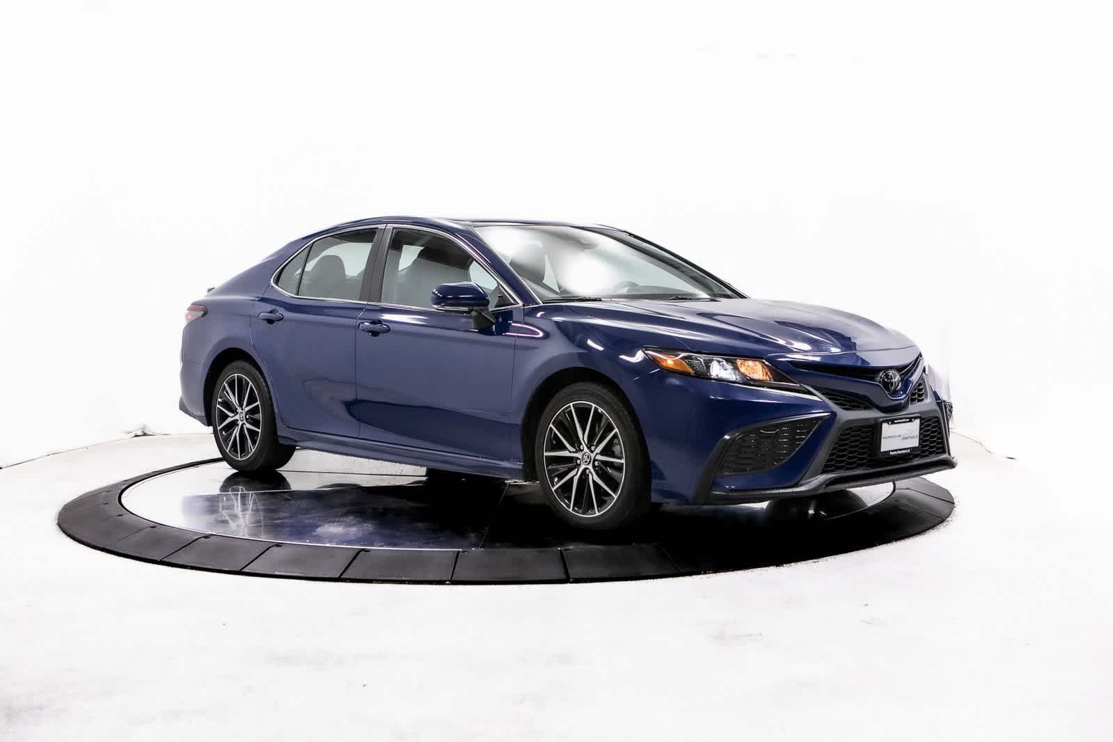 Thumbnail: 2023 Toyota Camry - 9