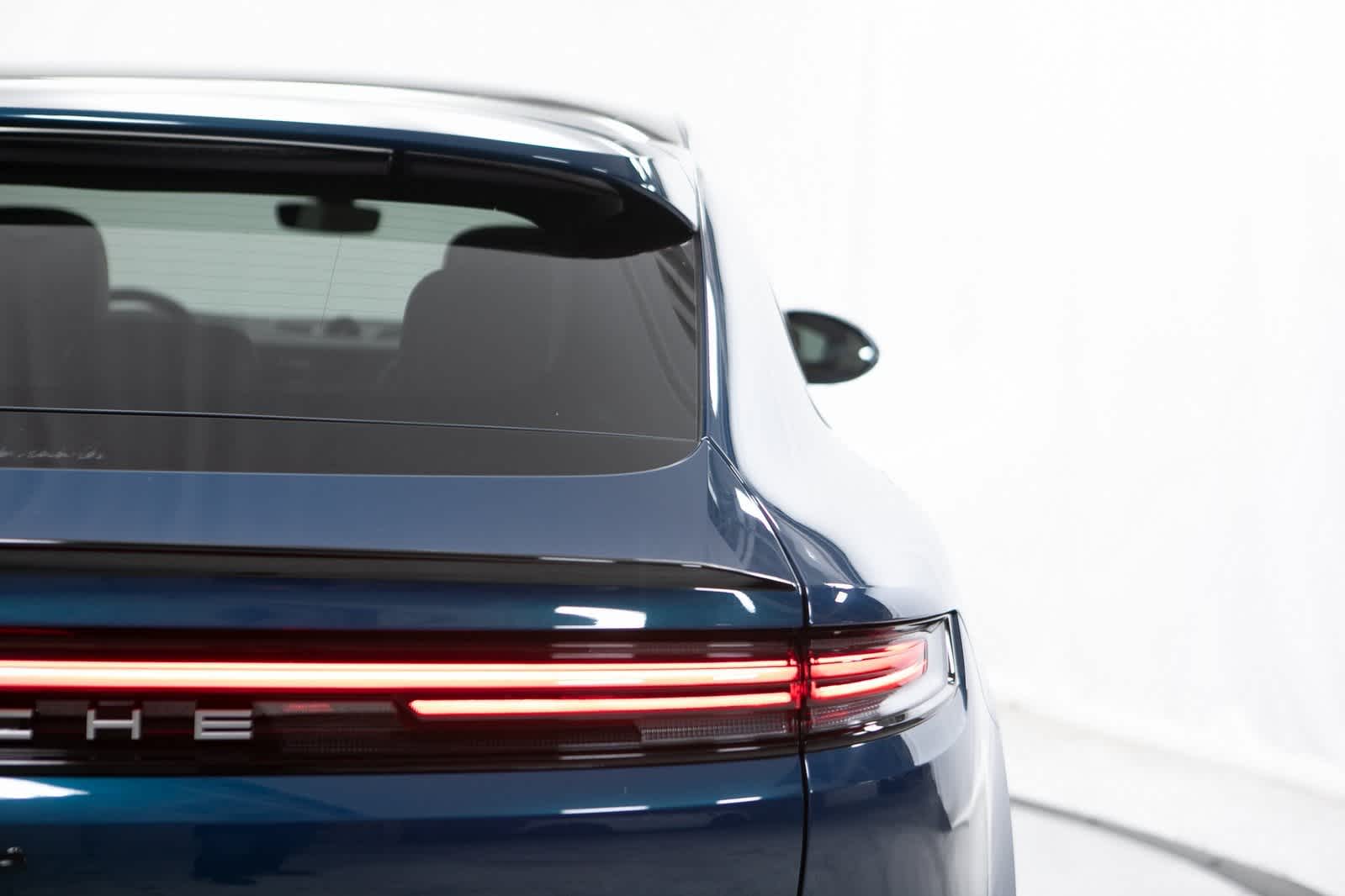 Thumbnail: 2025 Porsche Cayenne - 40