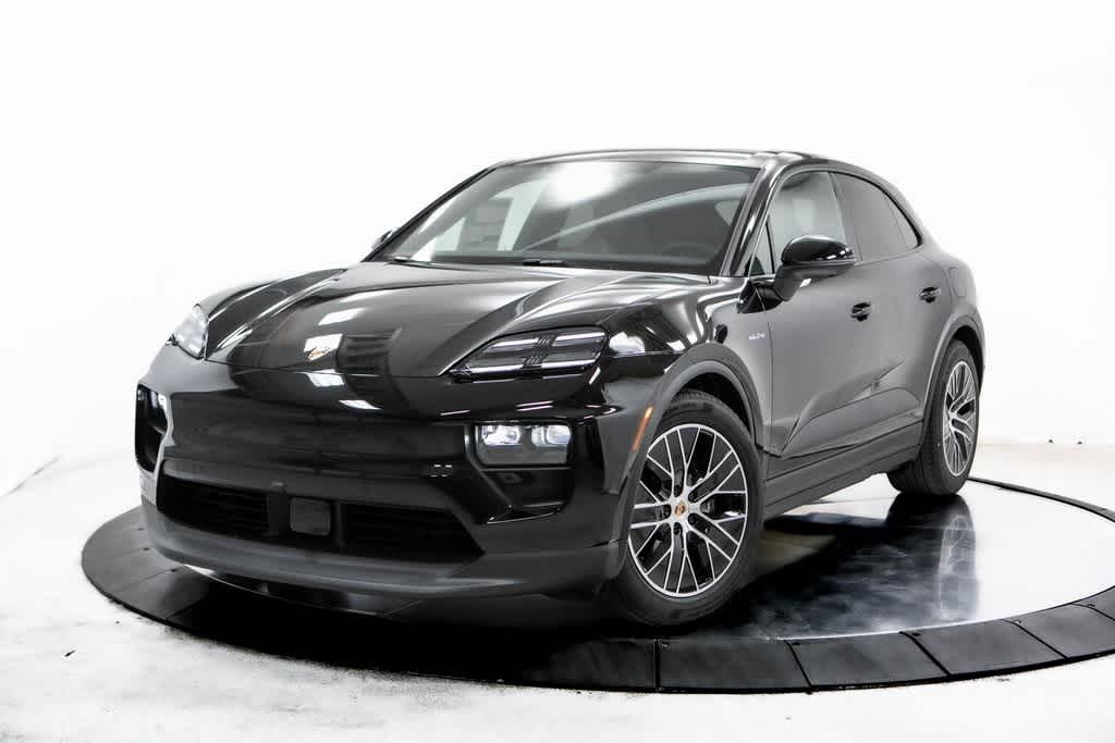 Thumbnail: 2025 Porsche Macan - 1