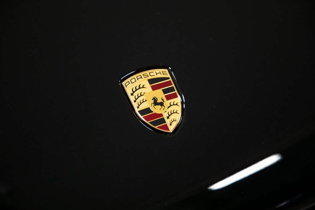 Thumbnail: 2025 Porsche Macan - 35