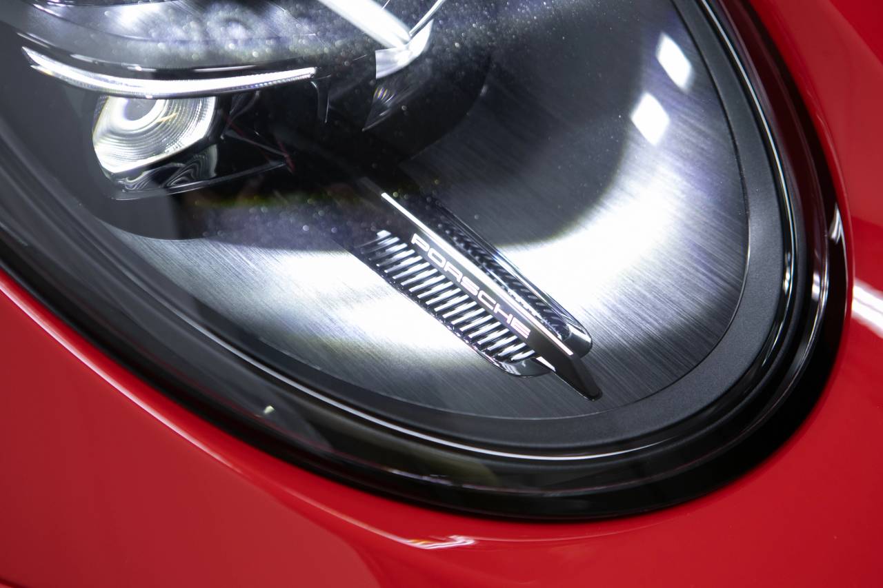 Thumbnail: 2026 Porsche 911 - 13