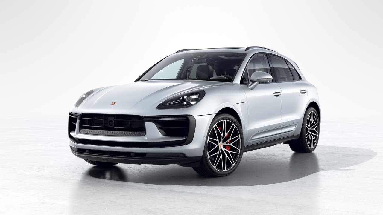 Thumbnail: 2026 Porsche Macan - 1