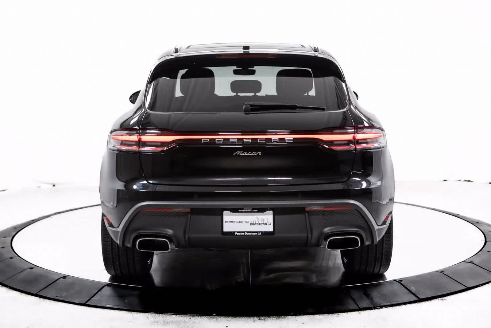 Thumbnail: 2025 Porsche Macan - 6