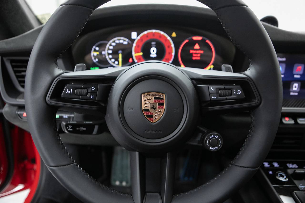 Thumbnail: 2026 Porsche 911 - 21