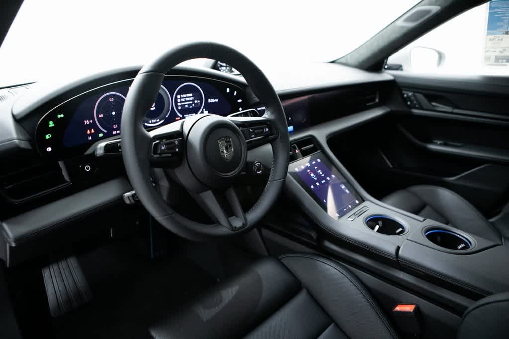 Thumbnail: 2025 Porsche Taycan - 4