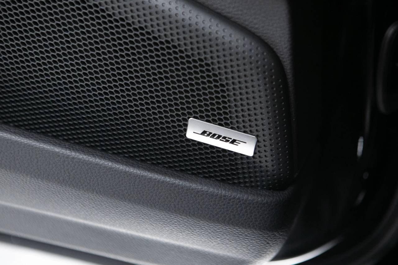 Thumbnail: 2026 Porsche Panamera - 31