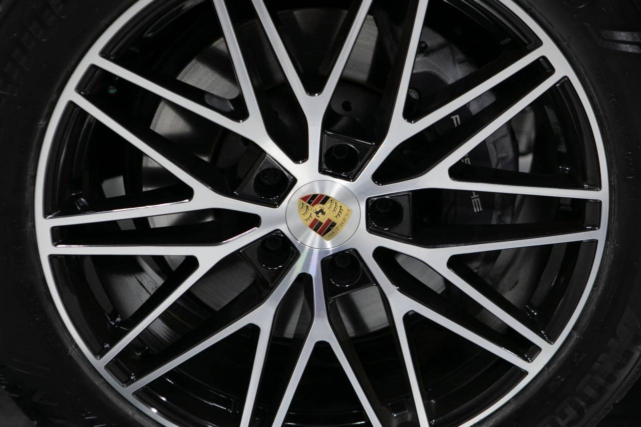 Thumbnail: 2026 Porsche Cayenne - 11