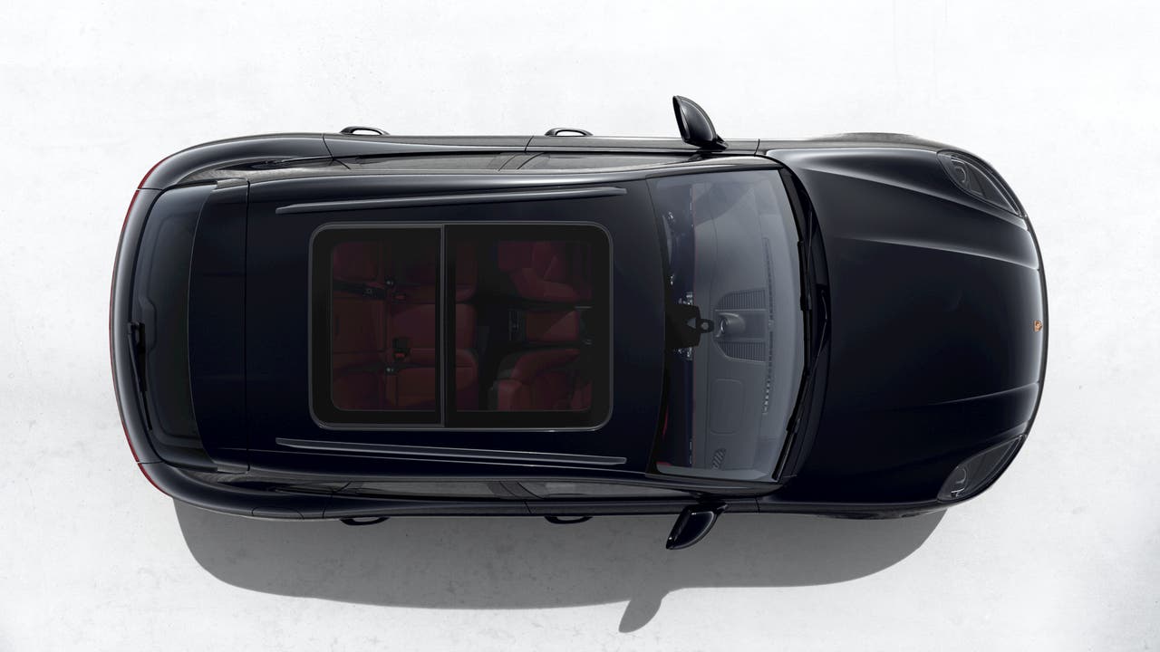 Thumbnail: 2026 Porsche Macan - 5