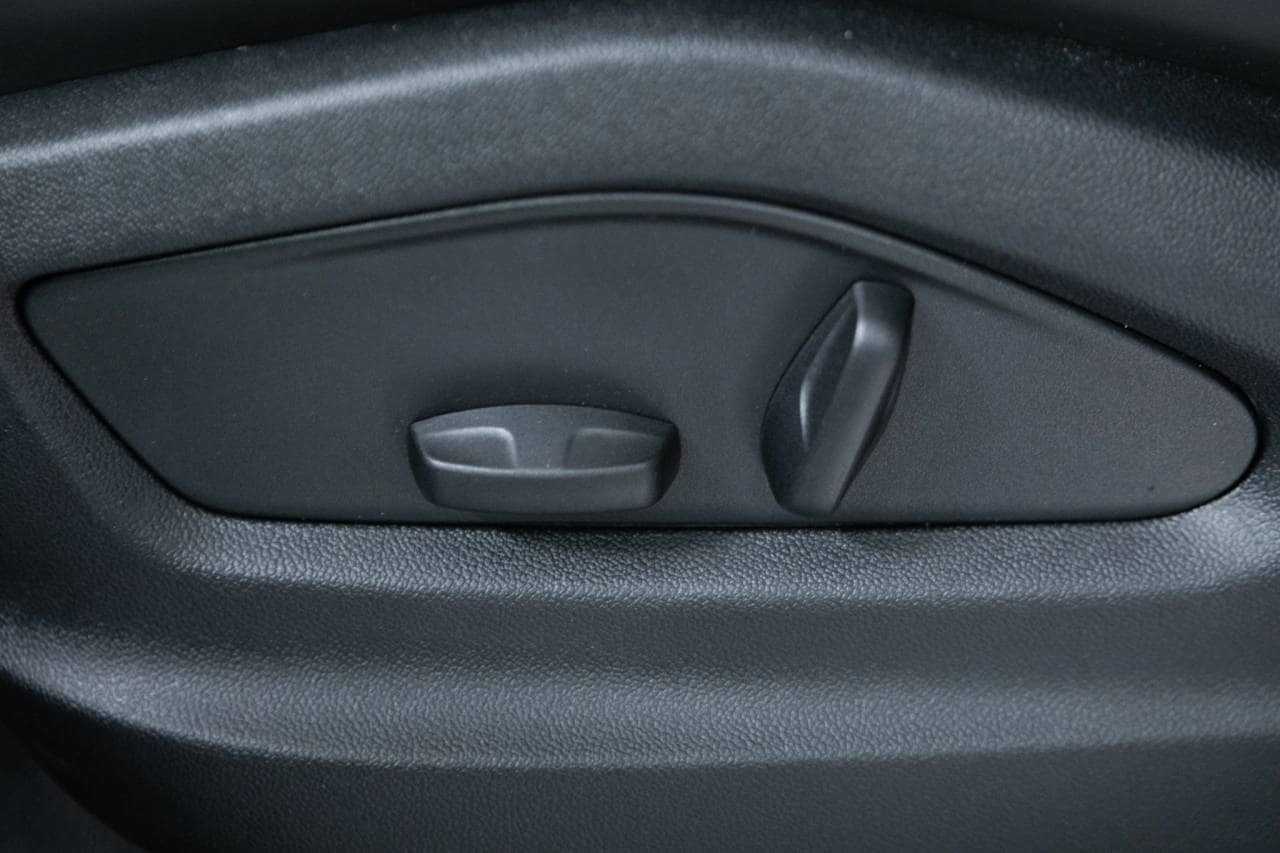 Thumbnail: 2026 Porsche Cayenne - 26