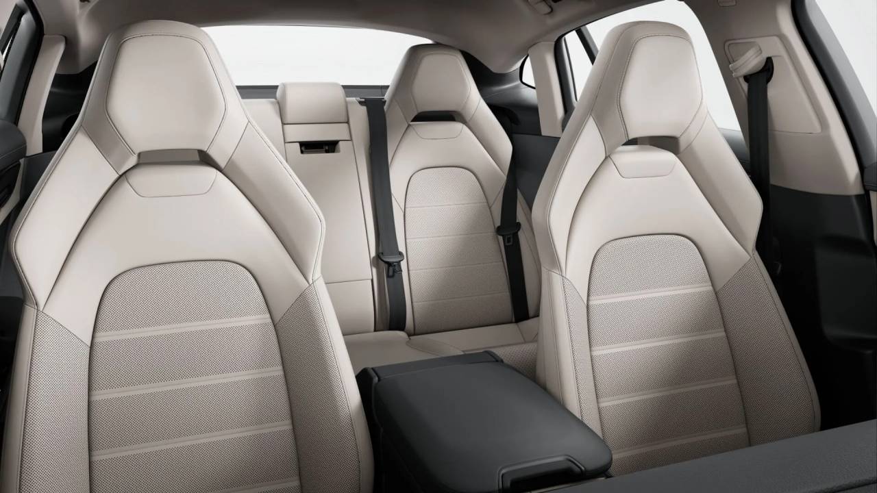 Thumbnail: 2026 Porsche Panamera - 9